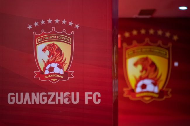 小豪一起上孟卉跟钰慧79